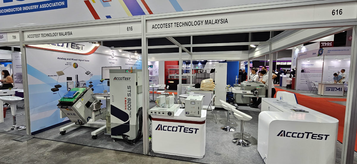 On the left stood STS8200 DSU 2.0, the test system for wide bandgap testing.