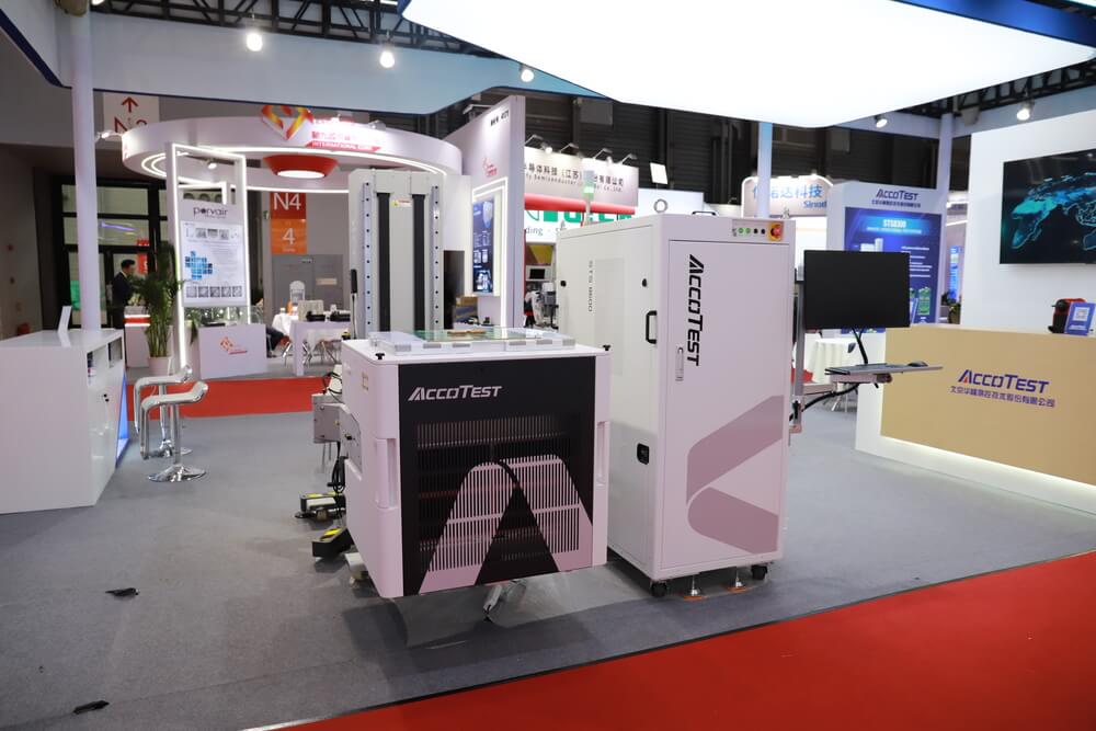 The STS8600 epitomises the future of semiconductor technology and attracts the attention of technology experts, test engineers, scientists and decision-makers with its ground-breaking innovations.